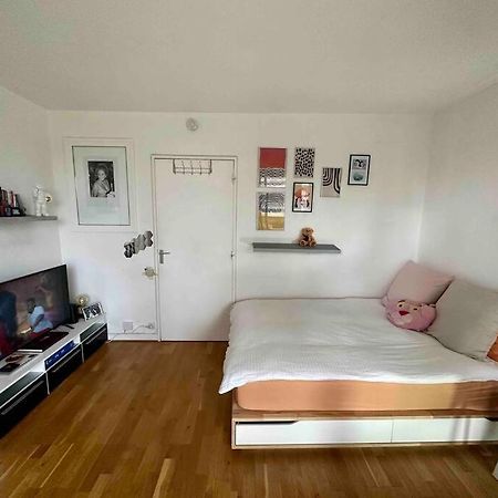 The Coziest 1B&B Near L'Etoile Левалуа-Пере Экстерьер фото